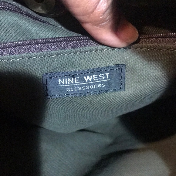 NWOT Nine West Striped Canvas Hobo Tote w/Faux Leather Trim - Picture 3 of 12